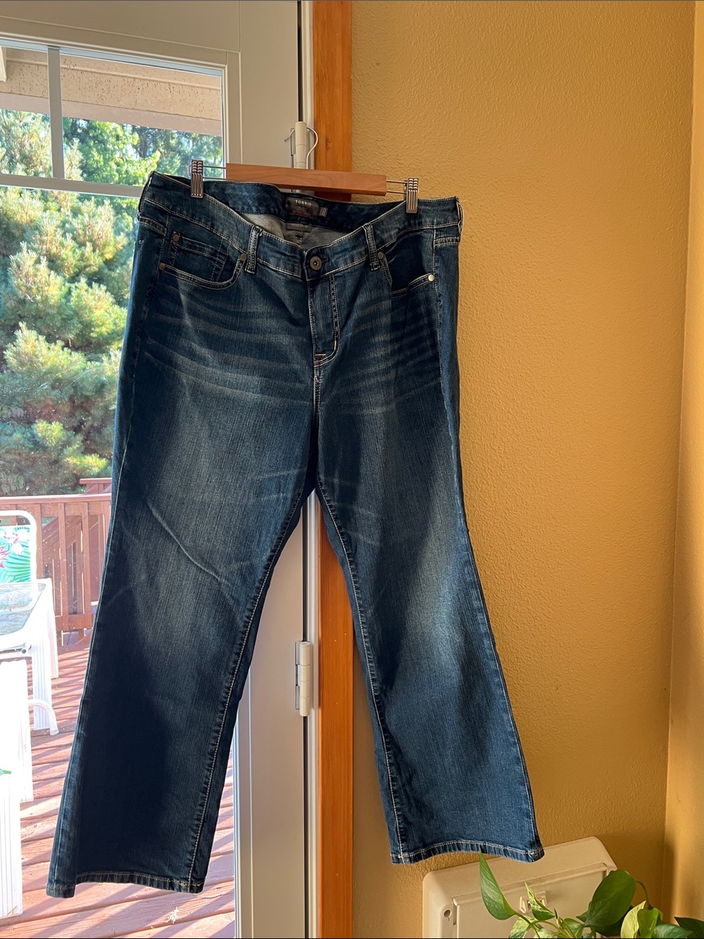 Torrid Mid-Rise Slim Boot Jeans 20 XS Vintage Stretch Feel the Fit